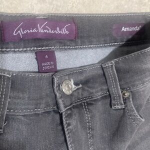 NWT Gloria Vanderbilt AMANDA Slimming Jeans